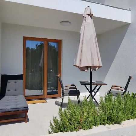 Apartament Grape Pirovac