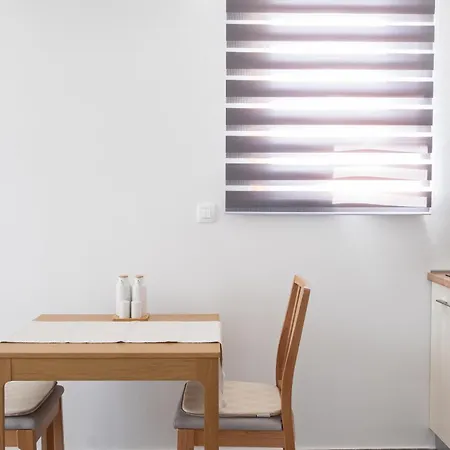 아파트 Grape 피로바츠